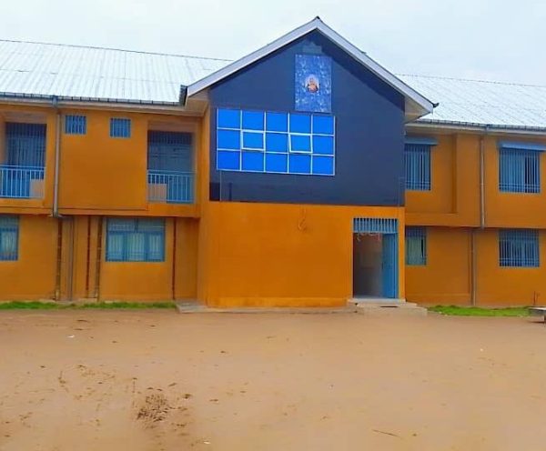 batiment du CHR Kinkole